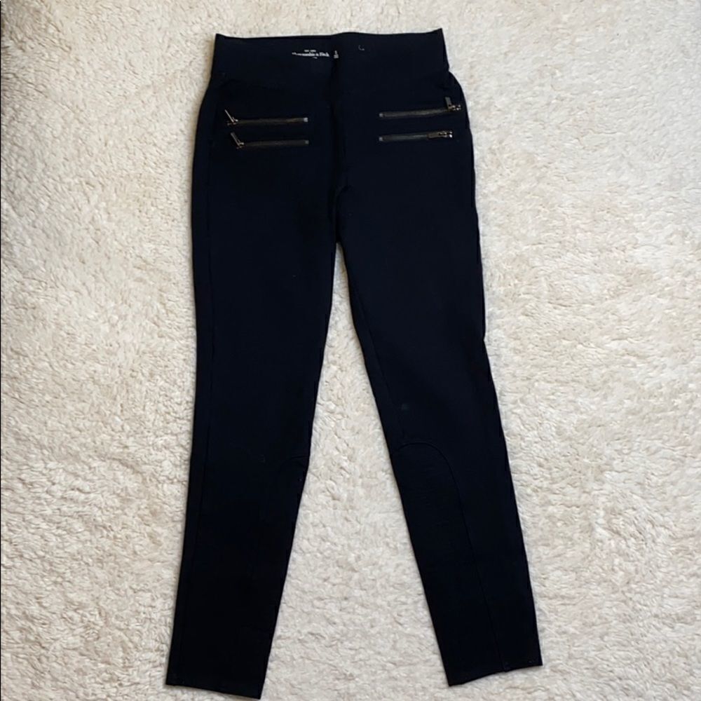 Abercrombie and fitch leggings with zipper detail